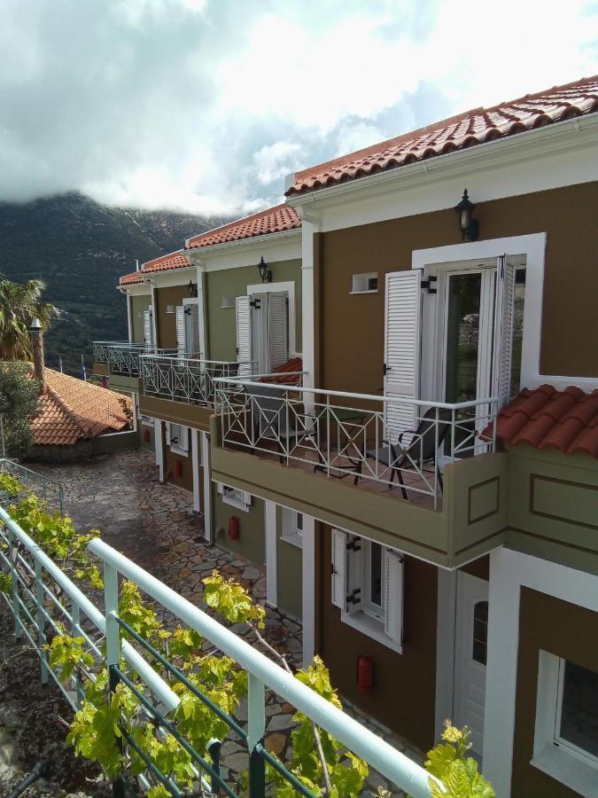 Dogis Retreat Agia Efimia Exterior foto